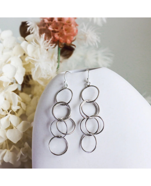 Fabuleux Vous Liberte Layered Circle Earrings