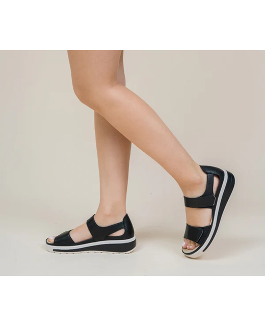 Le Sansa Naked Arches Happy